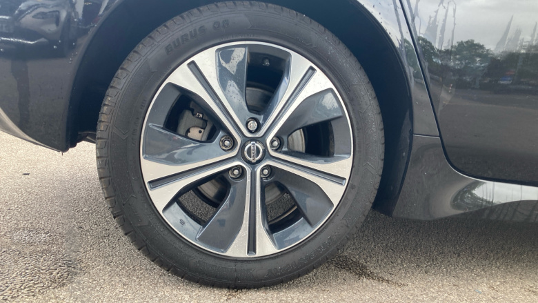 Nissan LEAF 110kW Tekna 40kWh 5dr Auto Electric Hatchback